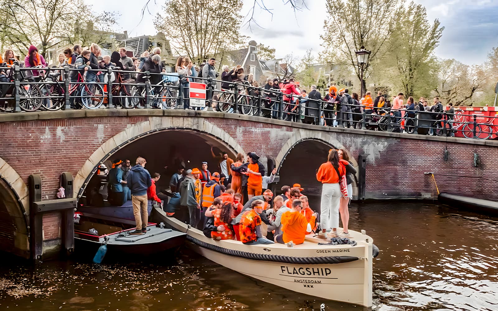 Amsterdam: King's Day Party Cruise with Open Bar & Music tickets in Amsterdam - Attractions | TickYourList