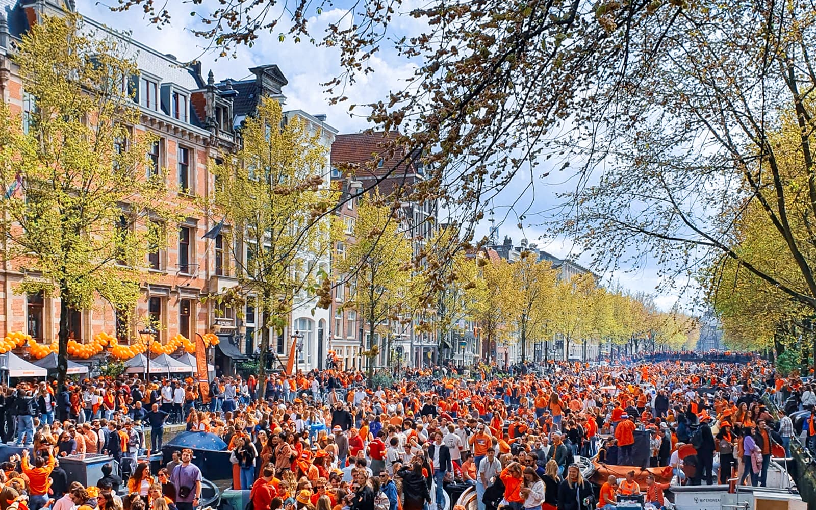 Amsterdam: King's Day Party Cruise with Open Bar & Music tickets in Amsterdam - Highlights | TickYourList