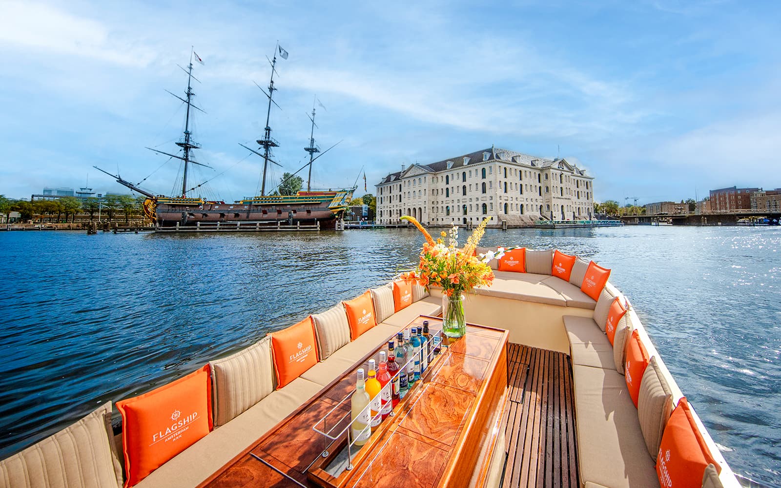 Amsterdam: Luxury Open Boat Cruise with Onboard Bar