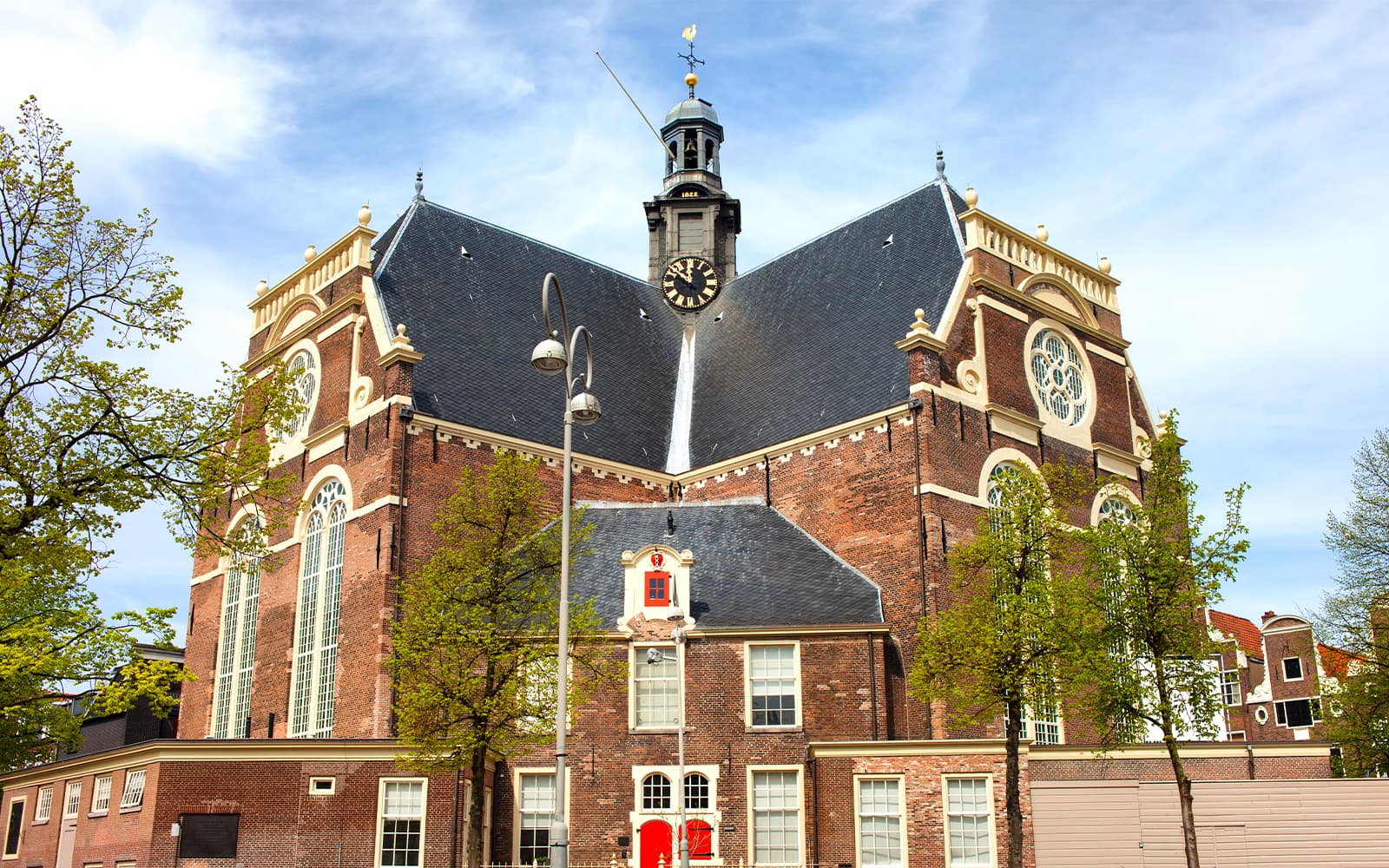 Van Gogh & Rembrandt Immersive Experience Tickets in Amsterdam - Features | TickYourList