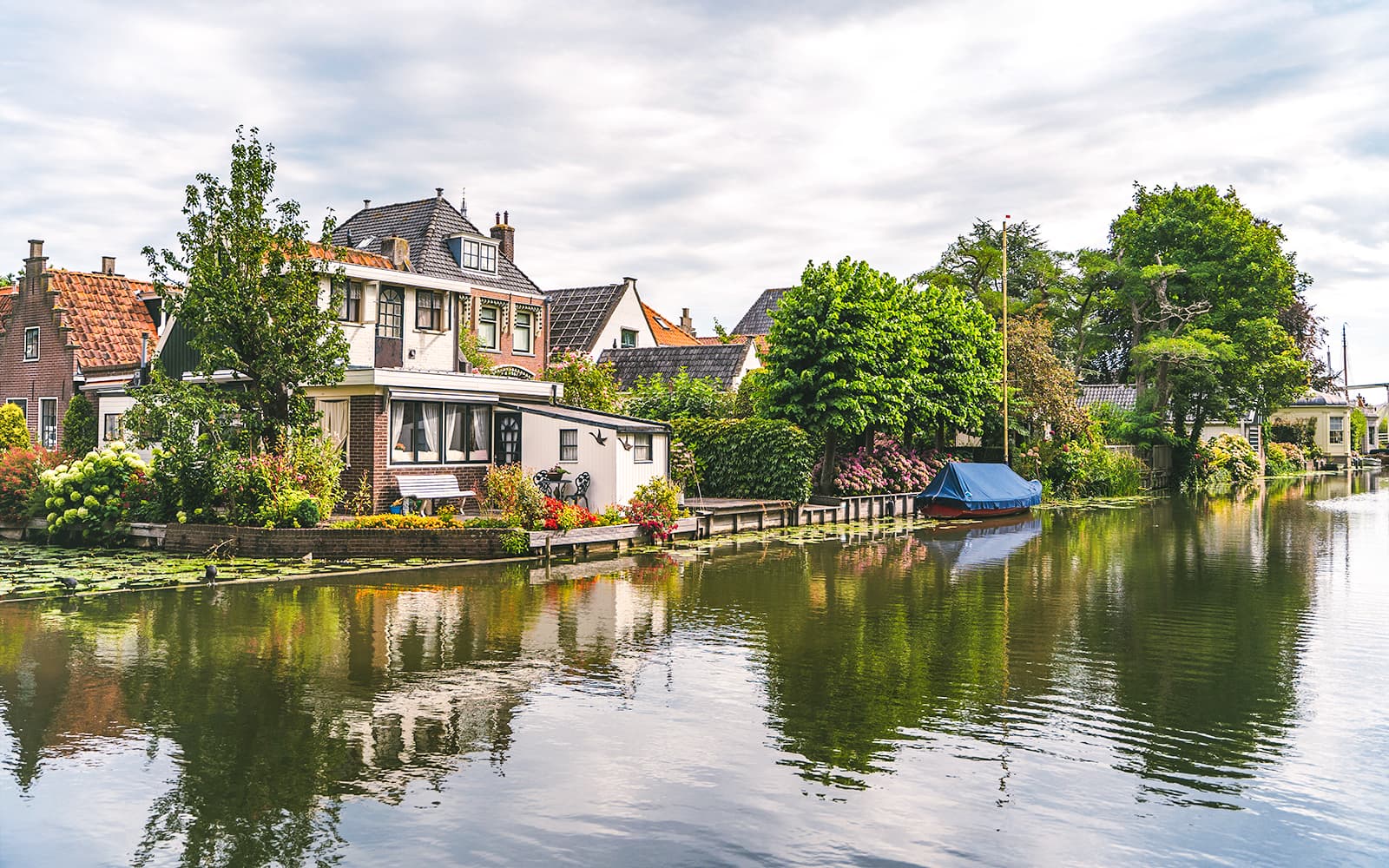 From Amsterdam: Zaanse Schans, Volendam, Edam and Marken Guided Tour tickets in Amsterdam - Activities | TickYourList