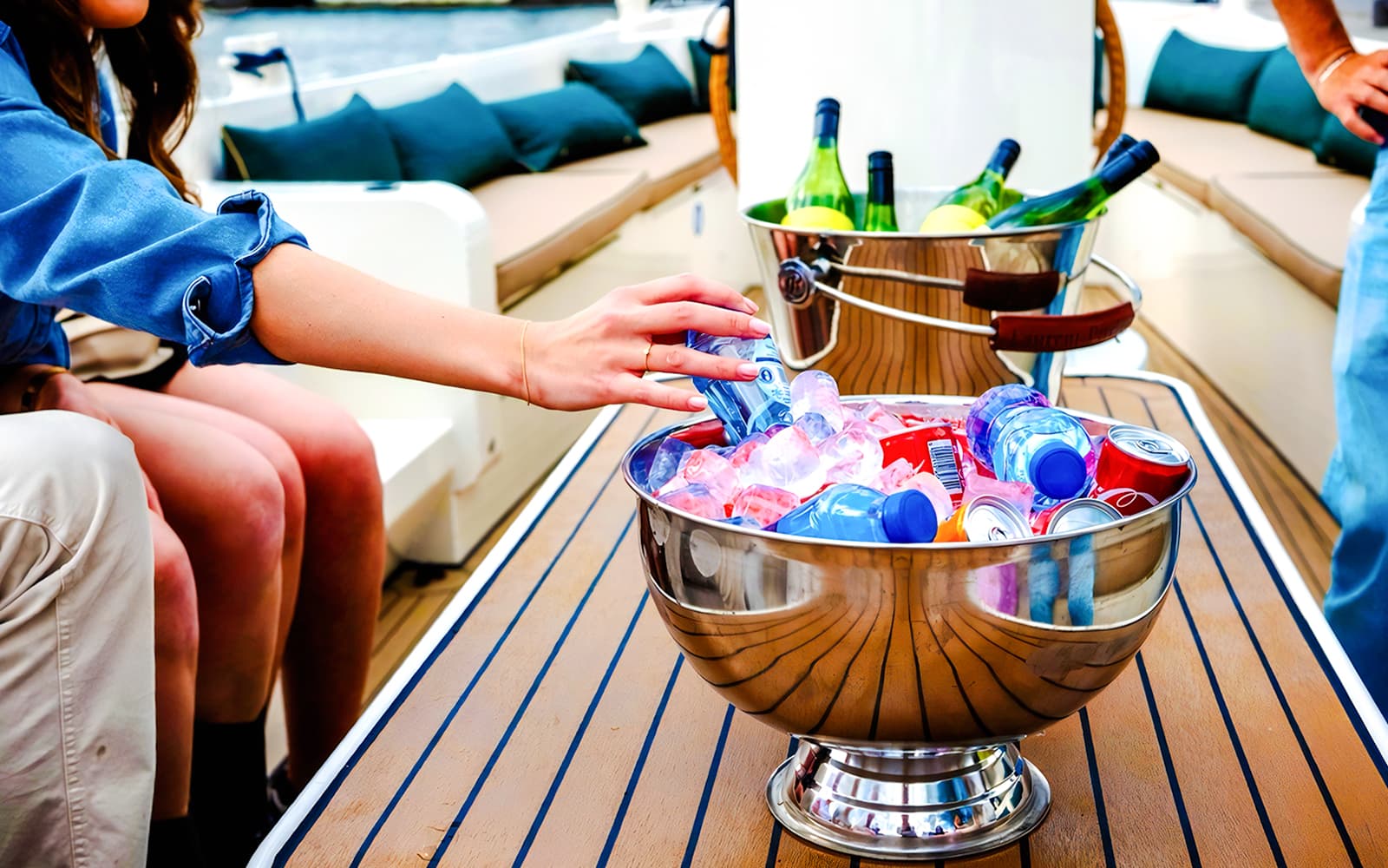 Amsterdam: Eco-Friendly Canal Cruise with Onboard Bar tickets in Amsterdam - Activities | TickYourList
