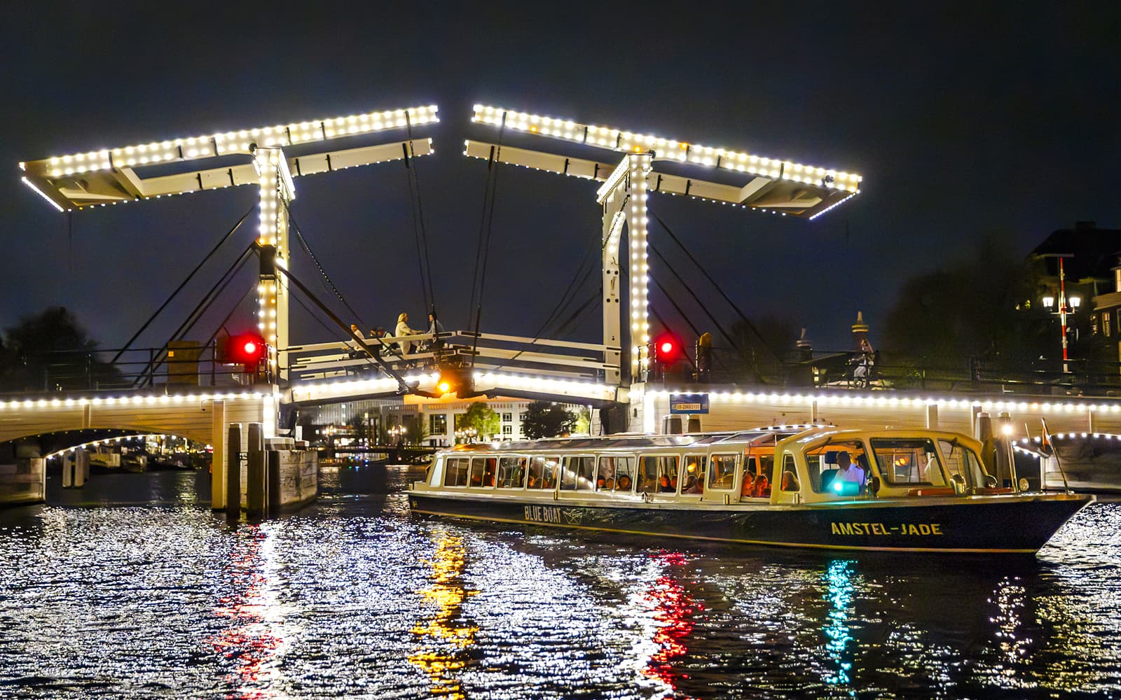 90-min Happy Holidays Evening Cruise in Amsterdam tickets in Amsterdam - Highlights | TickYourList