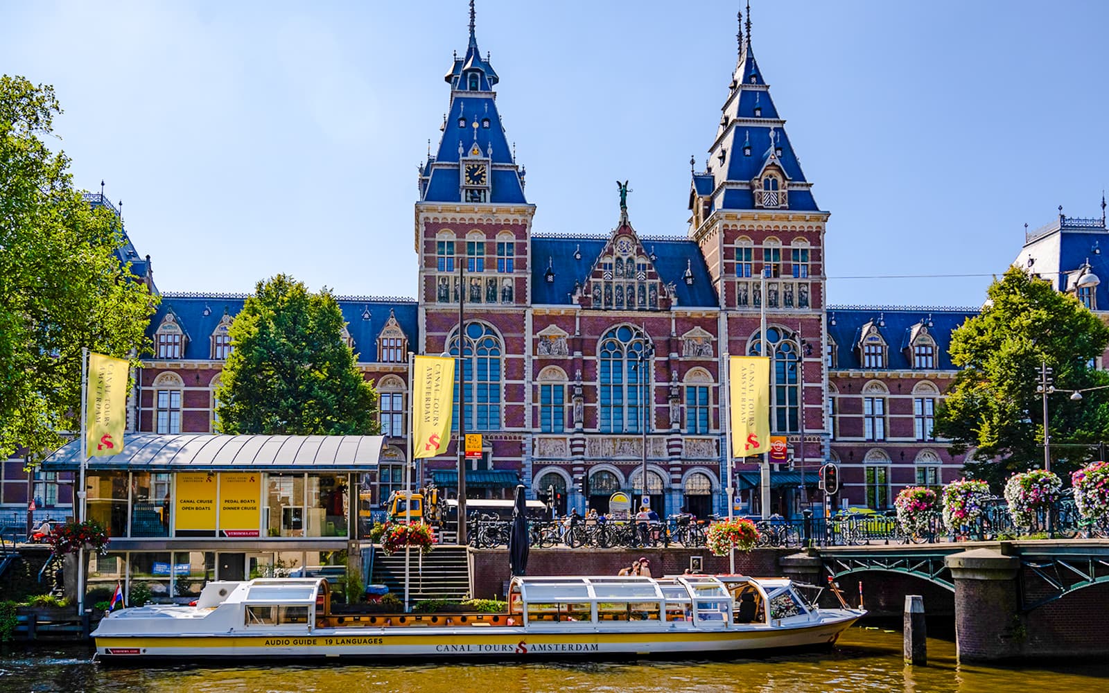 Combo (Save 25%): Rijksmuseum Entry Tickets + 1-hour Amsterdam Sightseeing Canal Cruise in Amsterdam - Features | TickYourList