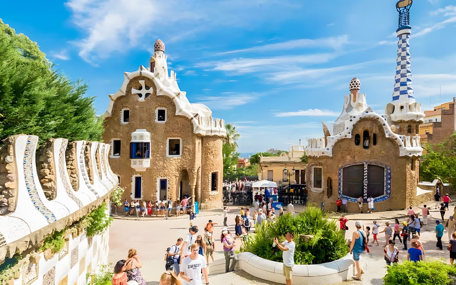 Combo: Park Güell + Sagrada Familia Skip-the-Line Guided Tour tickets in Barcelona - Attractions | TickYourList