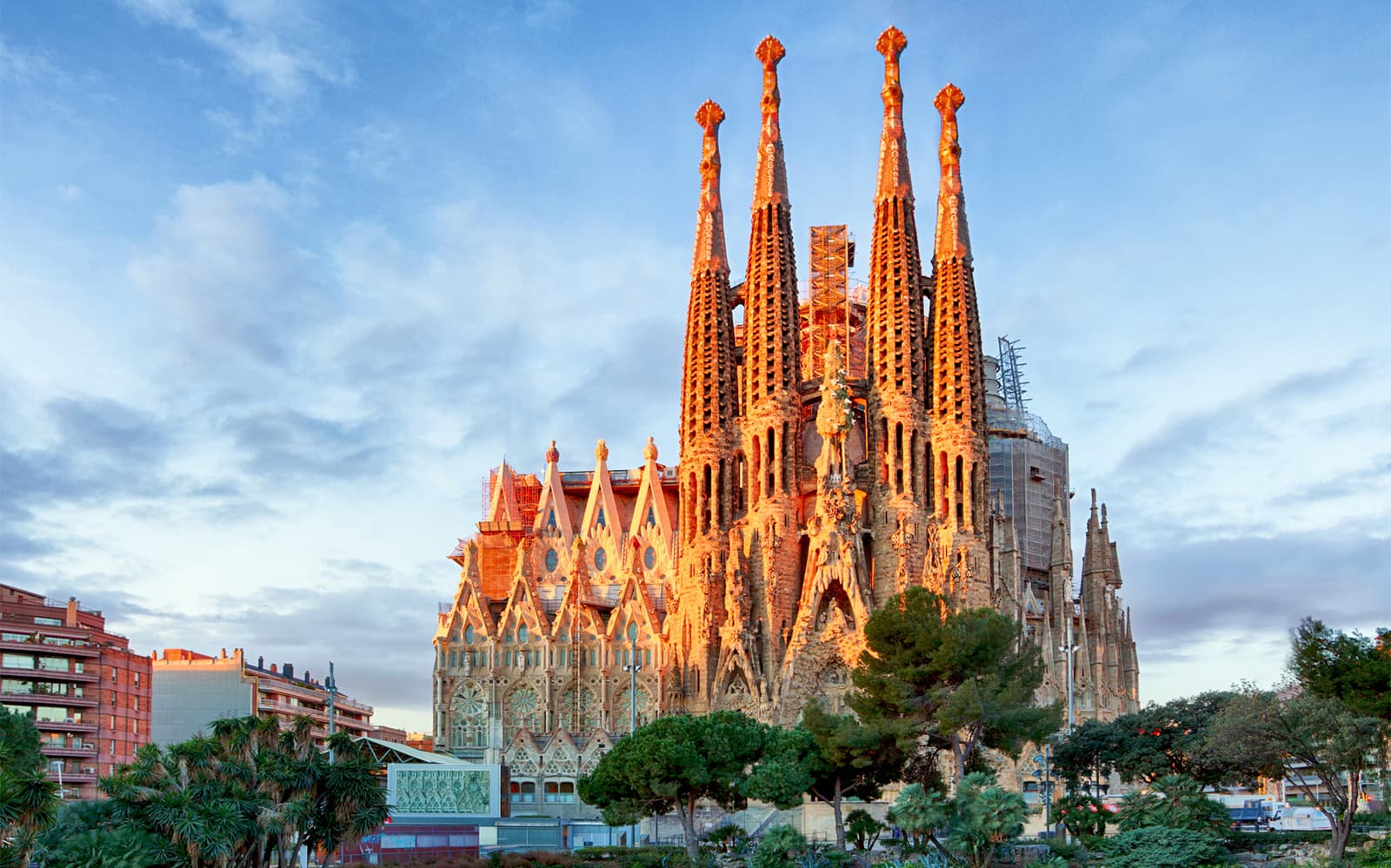 Skip-the-Line Tickets to Sagrada Familia with Audio Guide