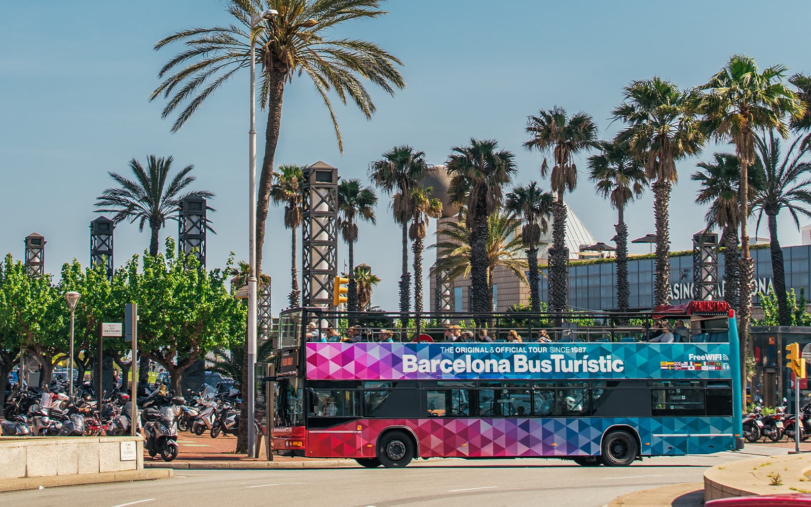 Barcelona Bus Turistic: Hop-On-Hop-Off Bus Tour