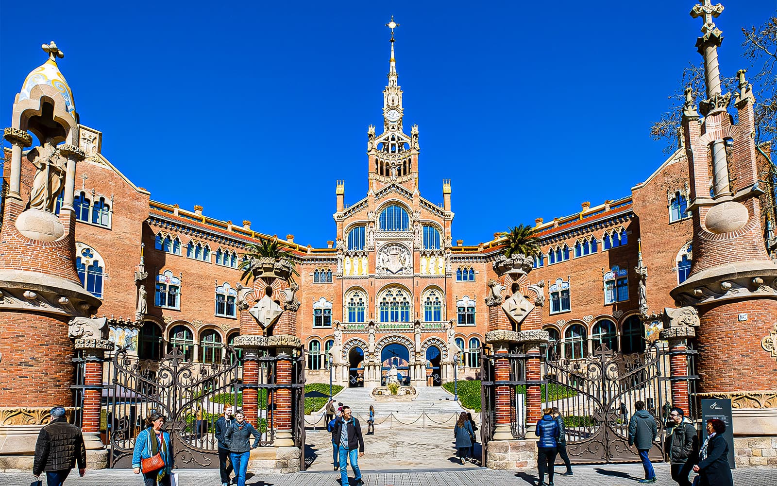 Skip-the-Line Tickets to Sant Pau Modernista