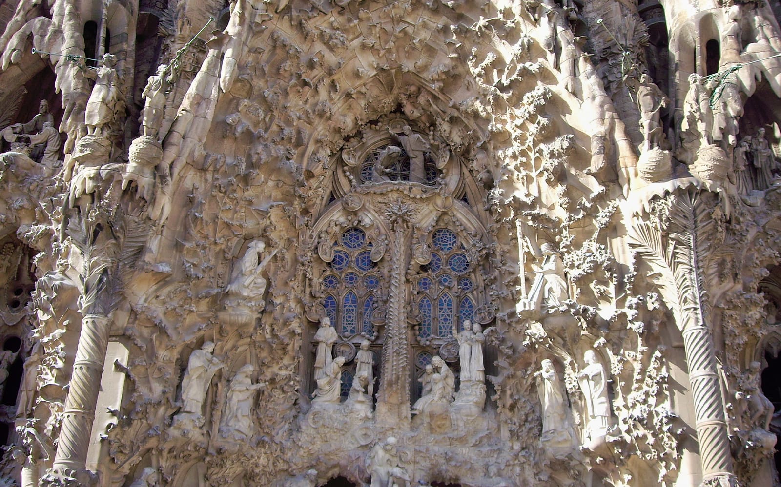 Skip-the-Line Guided Tour of Sagrada Familia with Round-Trip Transfers tickets in Barcelona - Highlights | TickYourList