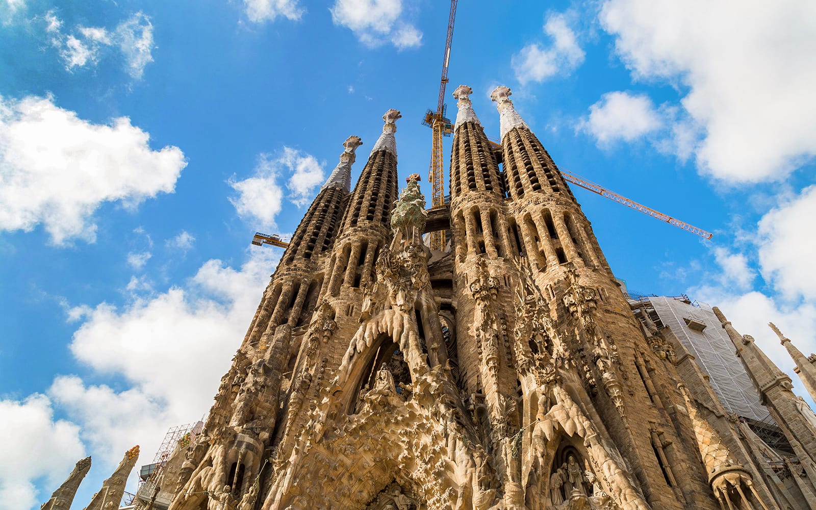 Sagrada Familia Fast-Track Tickets with Audio Guide in Barcelona - Attractions | TickYourList