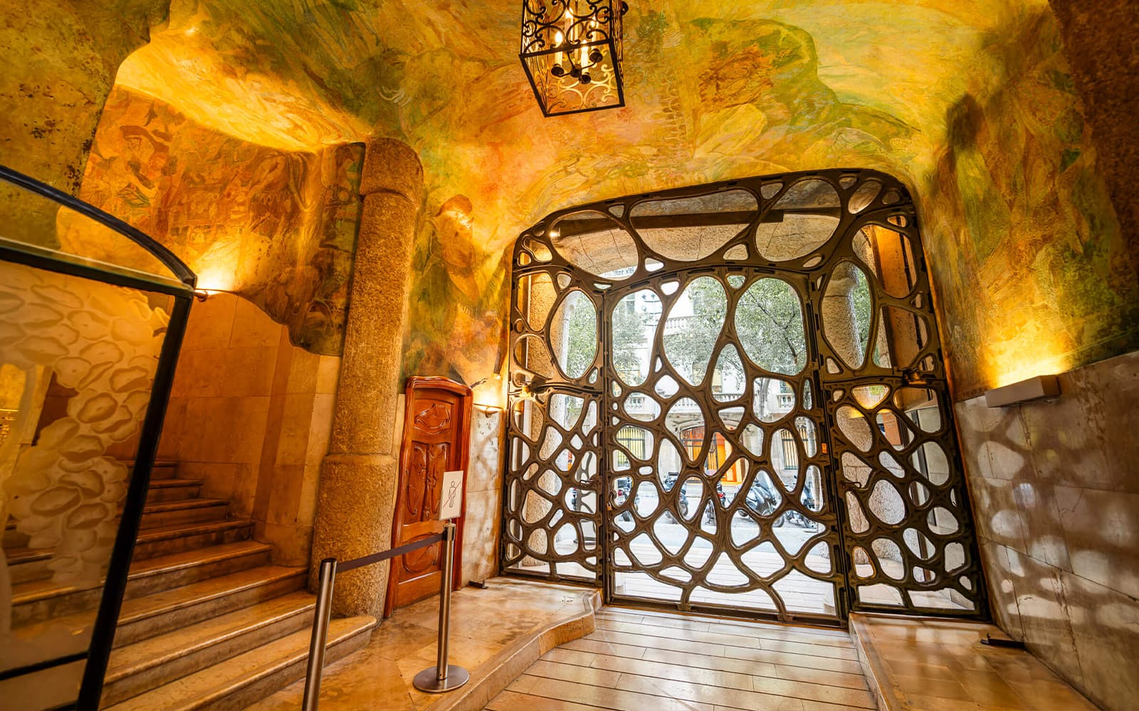 La Pedrera-Casa Milà Guided Sunrise Tour tickets in Barcelona - Activities | TickYourList
