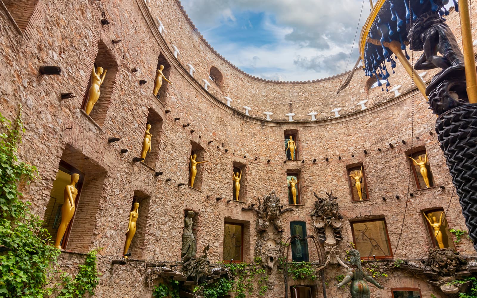 Dali's Figueres and Girona tickets in Barcelona - Highlights | TickYourList