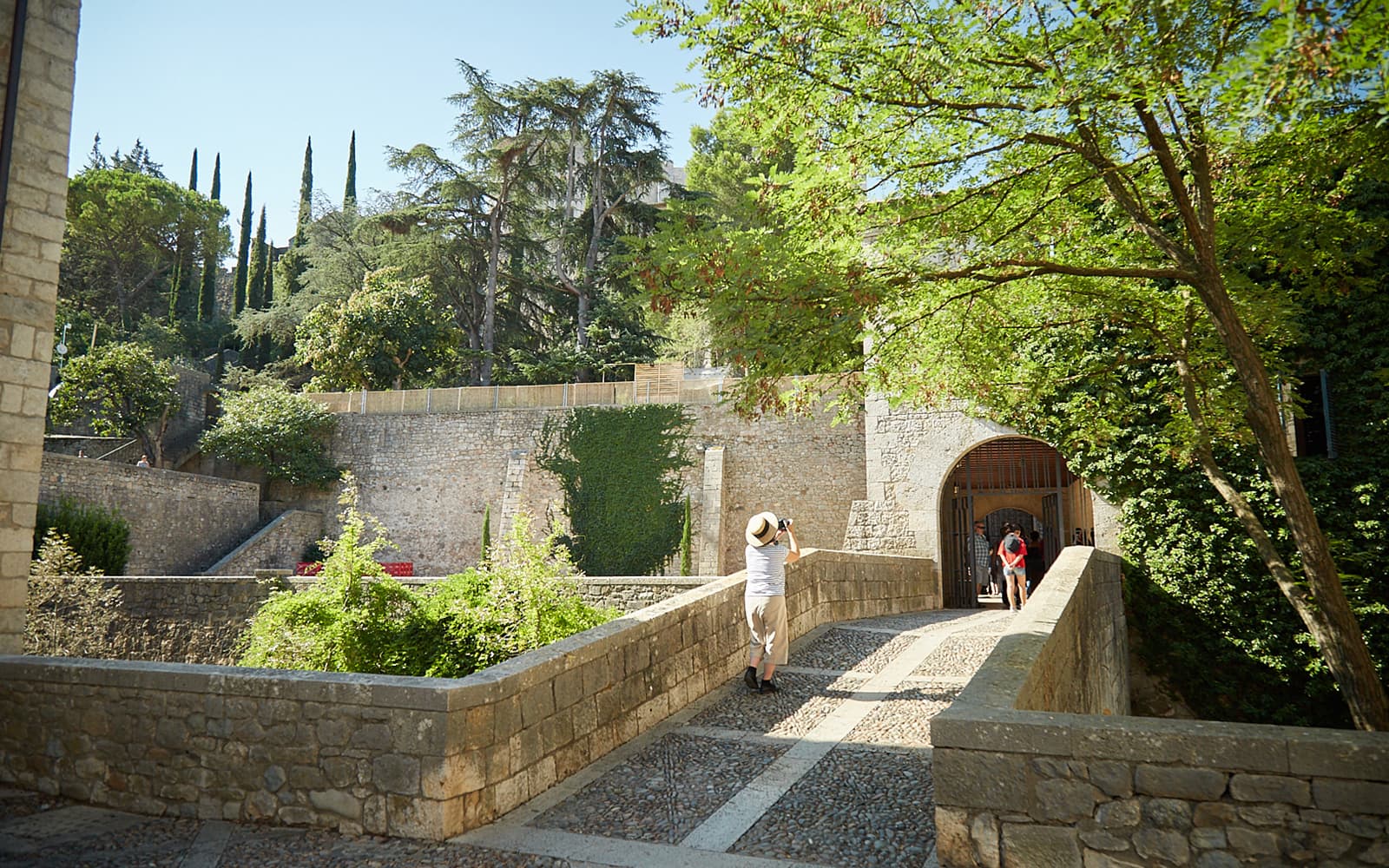 Dali's Figueres and Girona tickets in Barcelona - Features | TickYourList