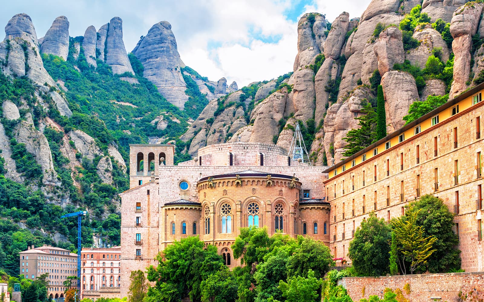 Easy Montserrat Tickets
