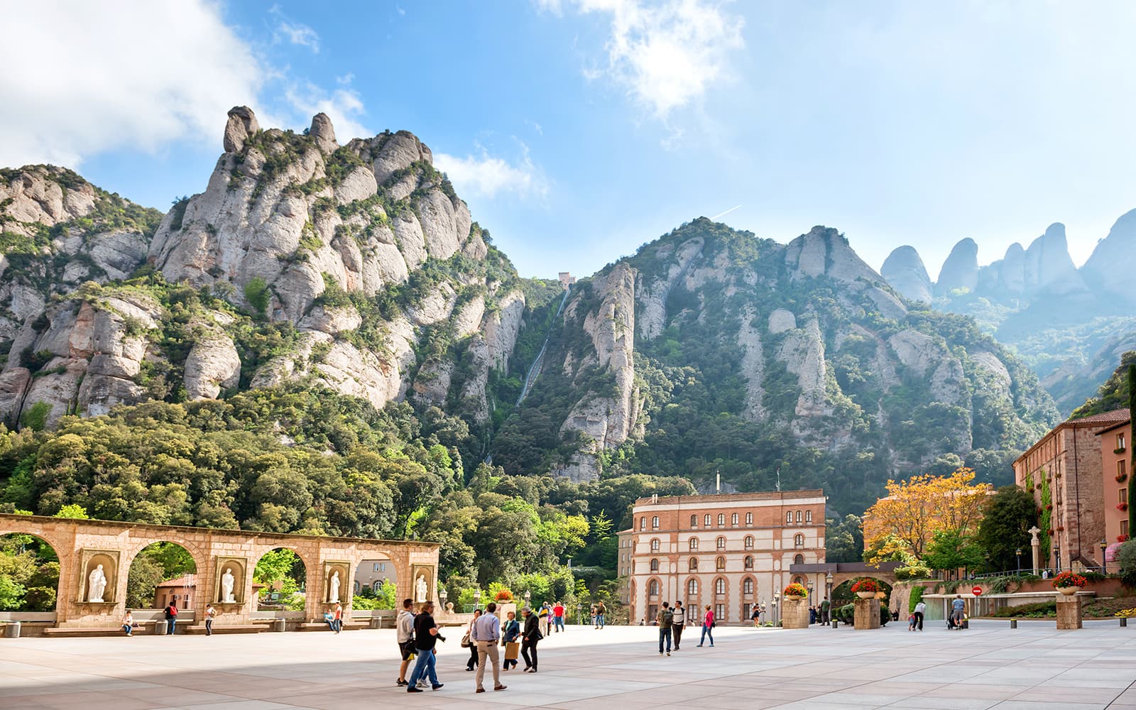 Easy Montserrat Tickets in Barcelona - Activities | TickYourList
