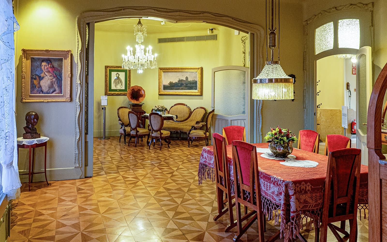 Combo: La Pedrera-Casa Milà + Aquarium Tickets in Barcelona - Attractions | TickYourList