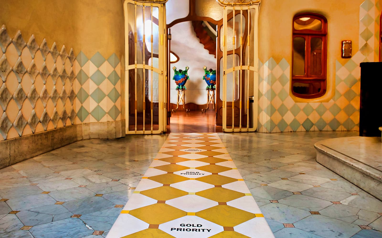 Combo (Save 5%) : Casa Batlló + Barcelona Zoo Tickets in Barcelona - Highlights | TickYourList
