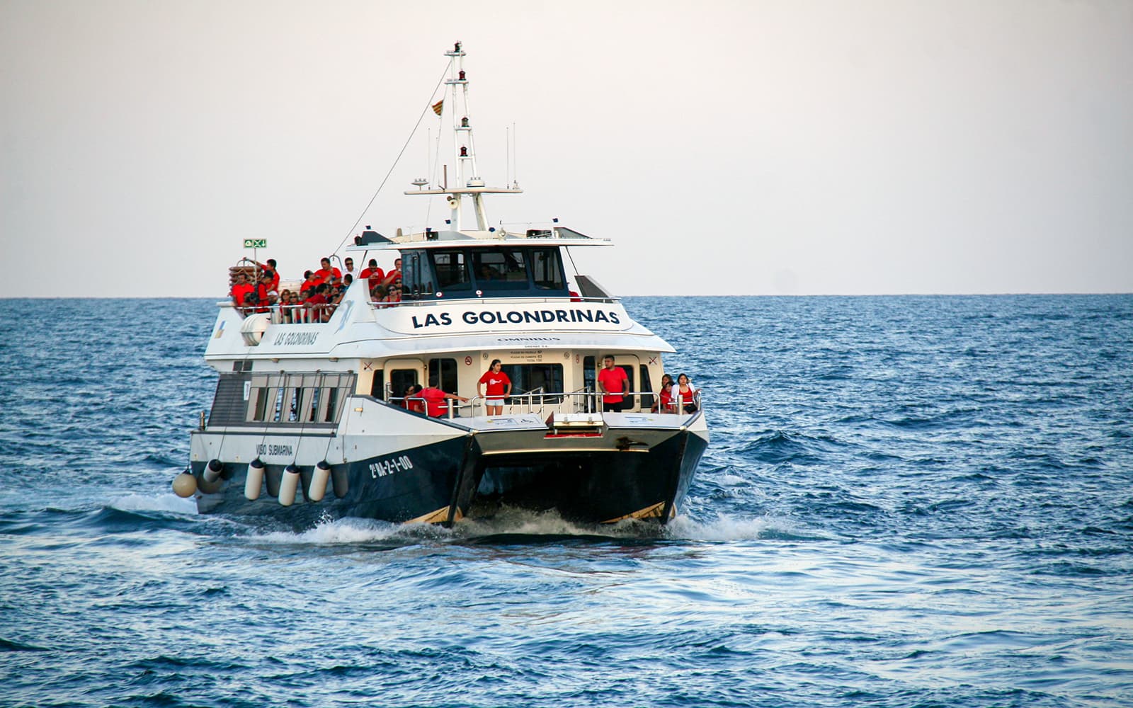 Combo (Save 5%): Barcelona Aquarium Skip-the-Line Tickets + Las Golondrinas Boat Trip in Barcelona - Activities | TickYourList