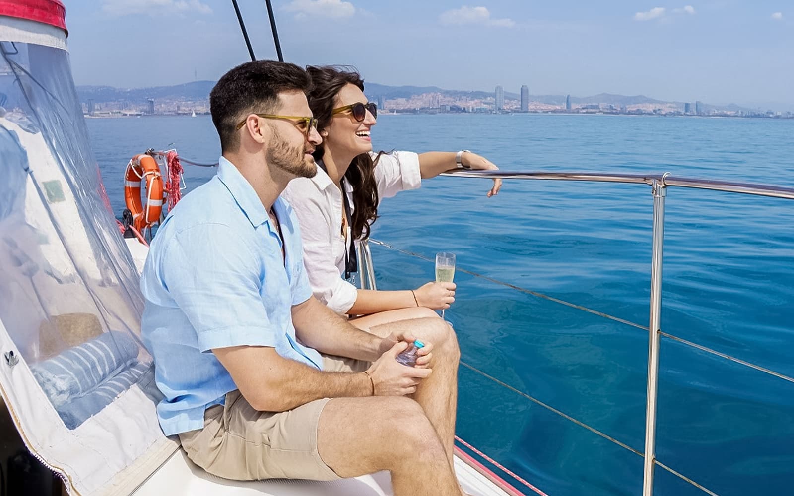 Barcelona Sightseeing Cruise on a Sailing Yacht tickets in Barcelona - Features | TickYourList