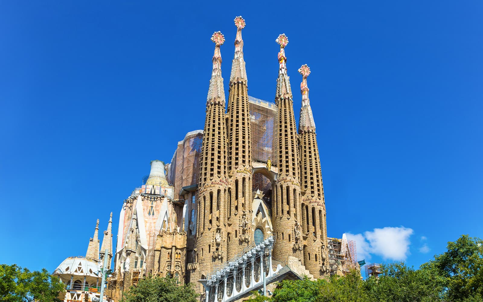 Combo (Save 3%): Sagrada Familia Tickets + Barcelona Hop-On Hop-Off Bus Tour in Barcelona - Highlights | TickYourList