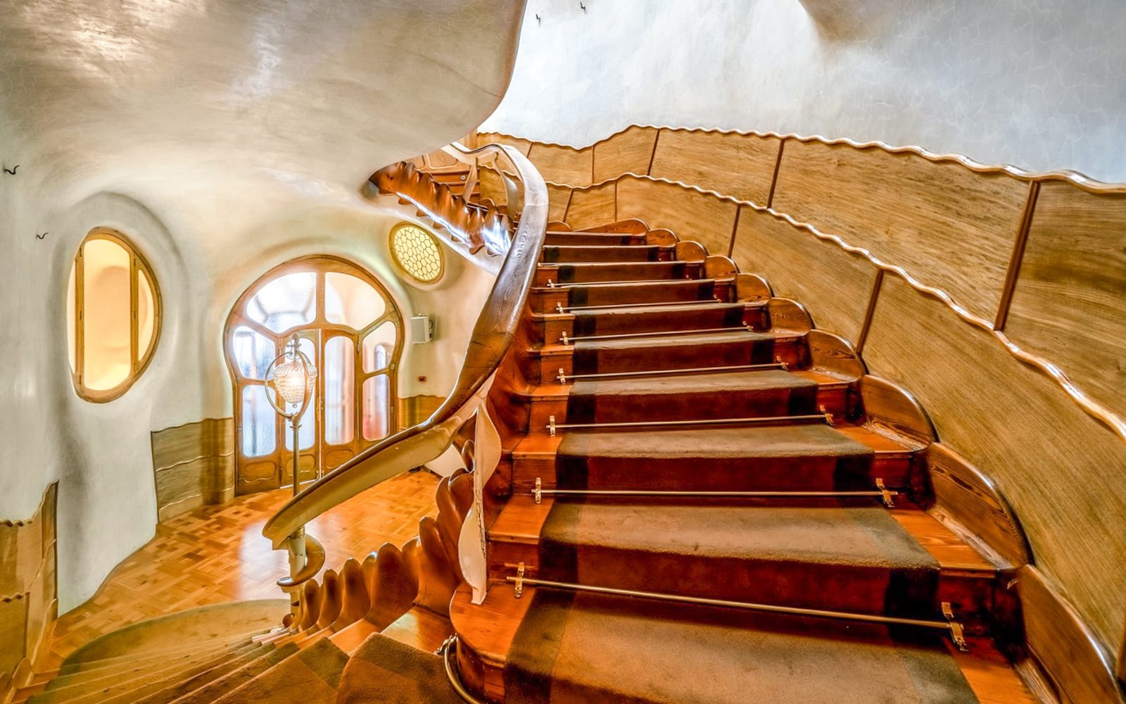 Casa Batllo Skip-the-Line Guided Tour tickets in Barcelona - Attractions | TickYourList