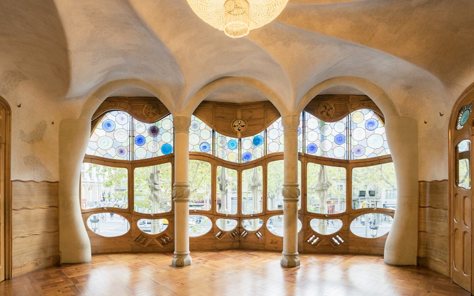 Casa Batllo Skip-the-Line Guided Tour tickets in Barcelona - Features | TickYourList