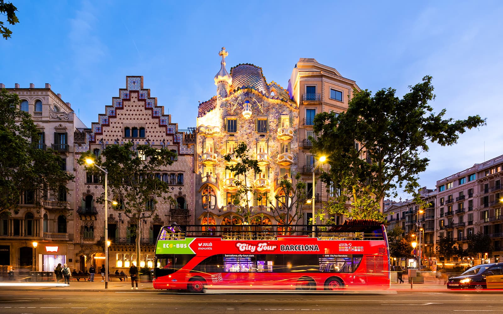 Barcelona Night Bus Tour