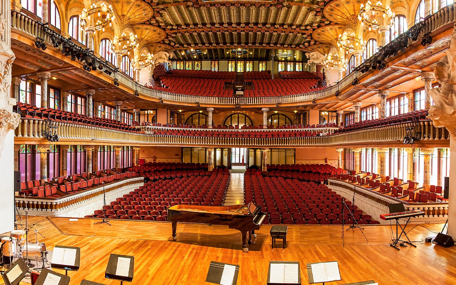 Combo (Save 18%): Moco Museum Barcelona + Palau de la Música Catalana Entry Tickets in Barcelona - Features | TickYourList