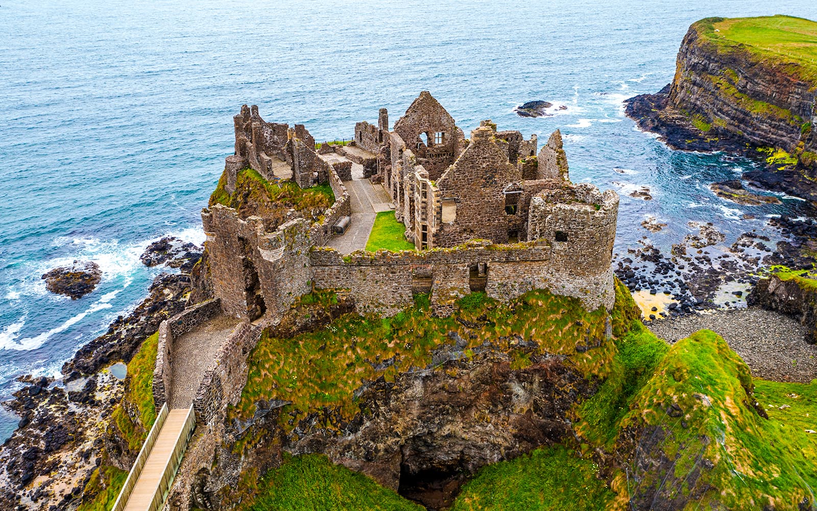 From Belfast: Giant’s Causeway and Titanic Experience tickets in Belfast - Activities | TickYourList