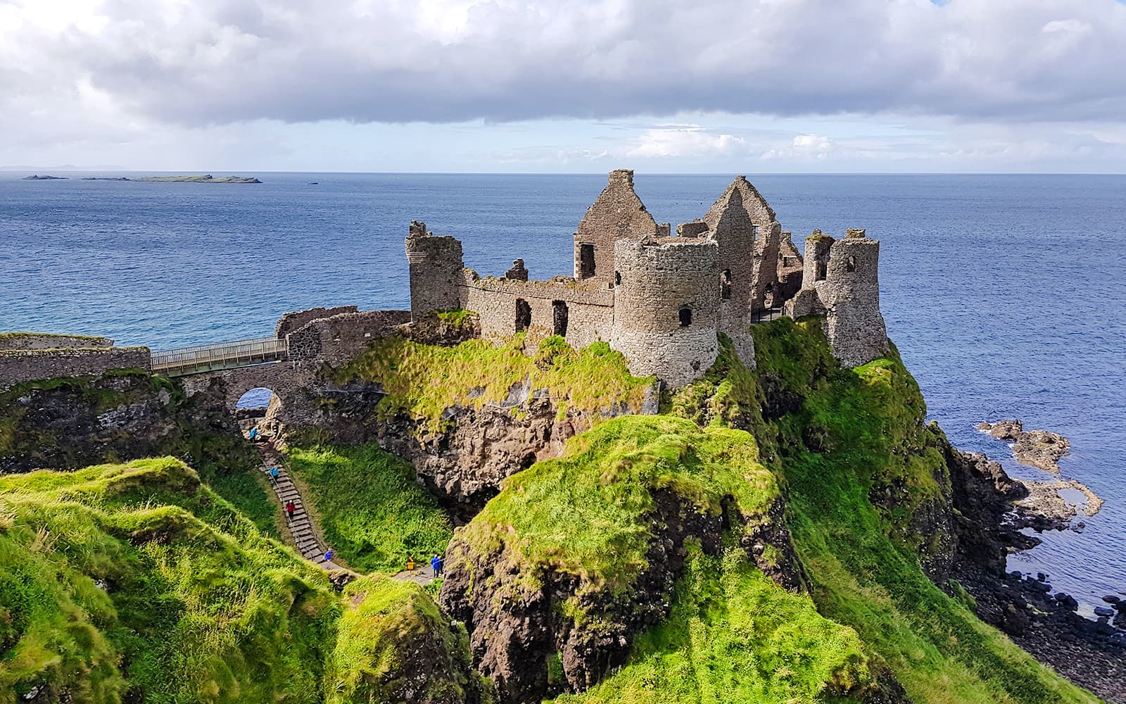 From Dublin: Giants Causeway and Titanic Experience tickets in Belfast - Highlights | TickYourList