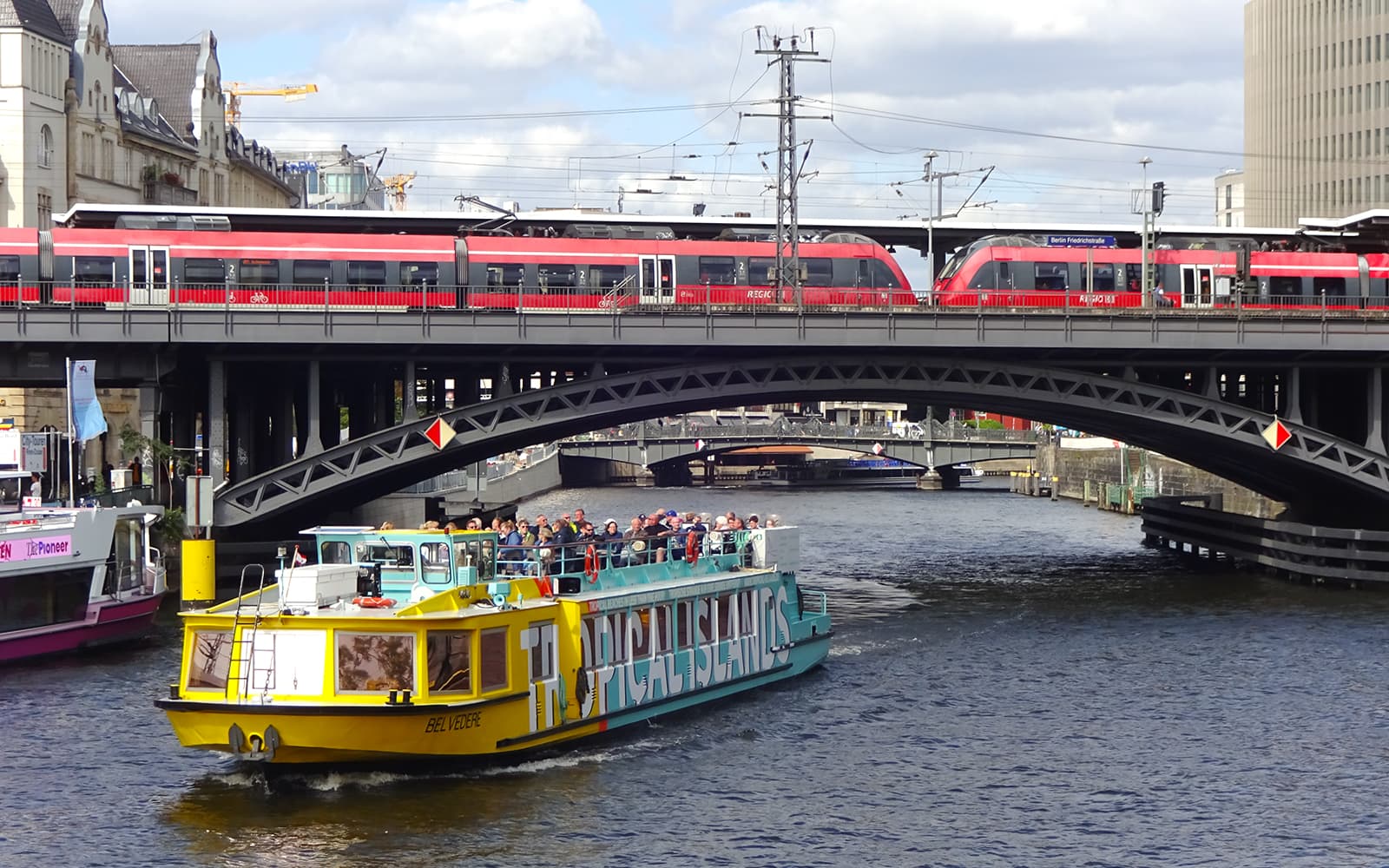 2.5-Hour East-Side-Tour Sightseeing Cruise in East Berlin tickets in Berlin - Highlights | TickYourList