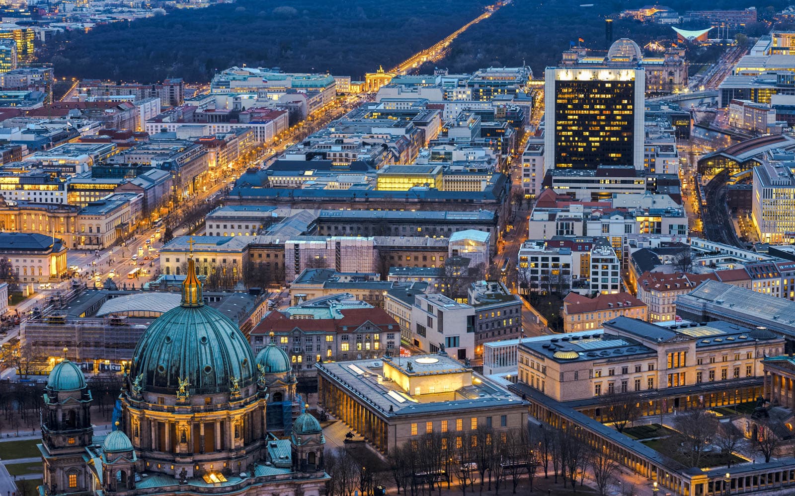 Skip the Line: 3-Course Dine and Wine at revolving Panorama Restaurant tickets in Berlin - Features | TickYourList