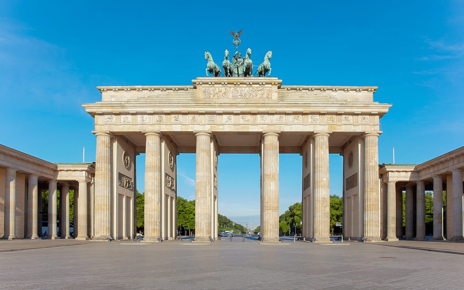 City Circle: 24/48/72-Hour Berlin Hop-On Hop-Off Bus Tour with Optional Cruise tickets in Berlin - Features | TickYourList