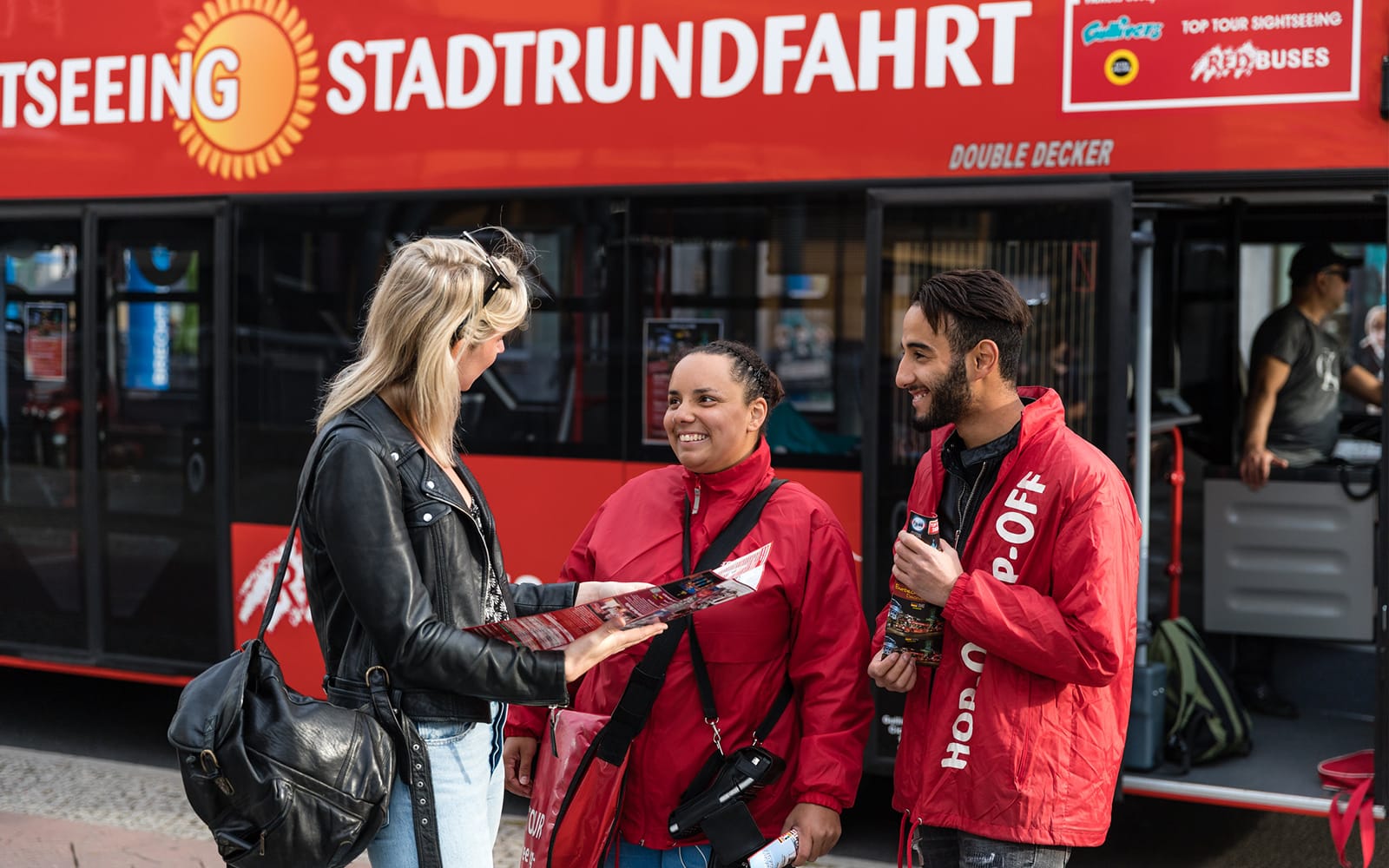 Red Sightseeing Berlin: Hop-On Hop-Off Bus 24/48 hrs & 1 hr Cruise on the Spree (Classic Tour) experience tickets in Berlin | TickYourList