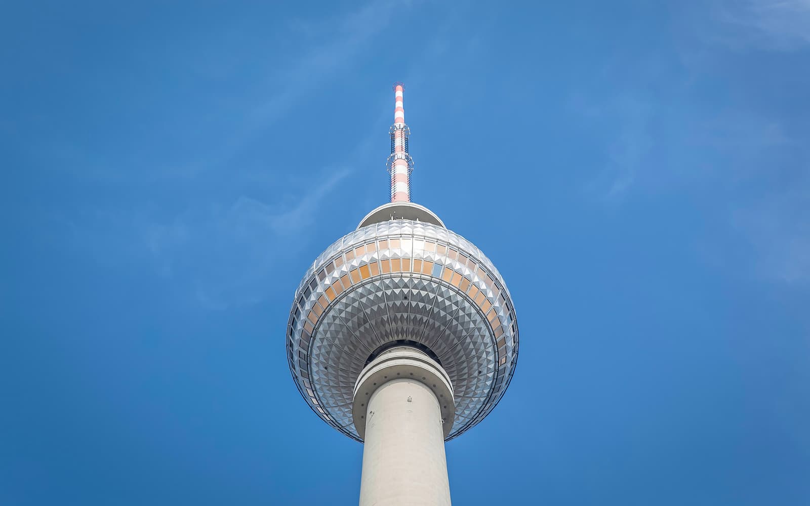 Berlin TV Tower: Fast view Ticket & Breakfast
