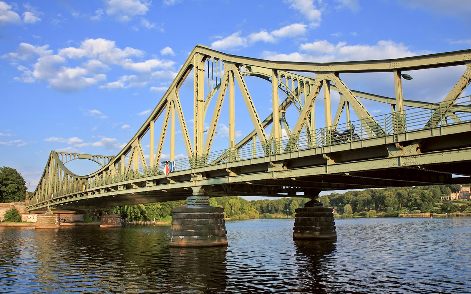 Berlin Seven Lakes Boat Tour tickets in Berlin - Features | TickYourList