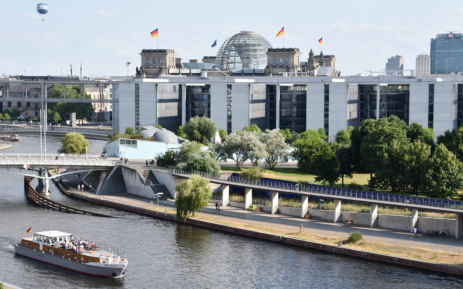 City-Loungefahrt mit dem Schiff in Berlin tickets in Berlin - Activities | TickYourList