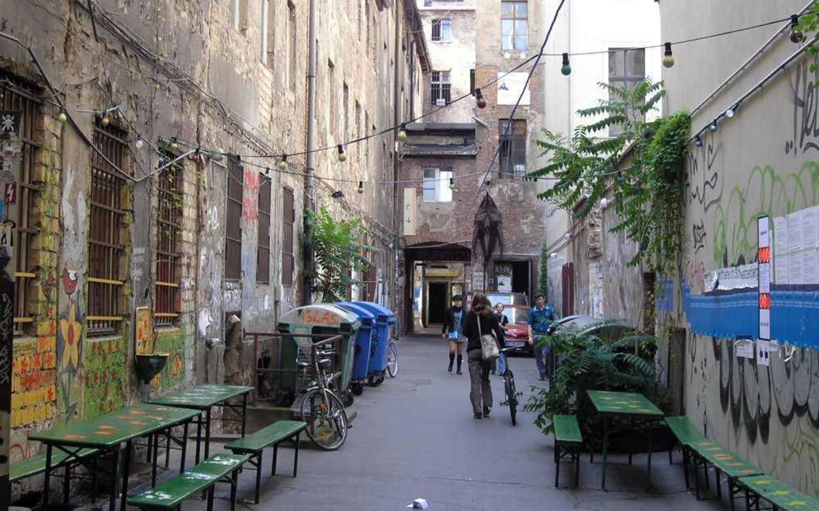 Guided Tour of Scheunenviertel and the Hackesche Höfe tickets in Berlin - Activities | TickYourList