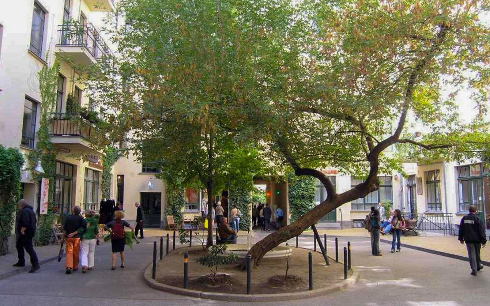 Guided Tour of Scheunenviertel and the Hackesche Höfe tickets in Berlin - Discover | TickYourList