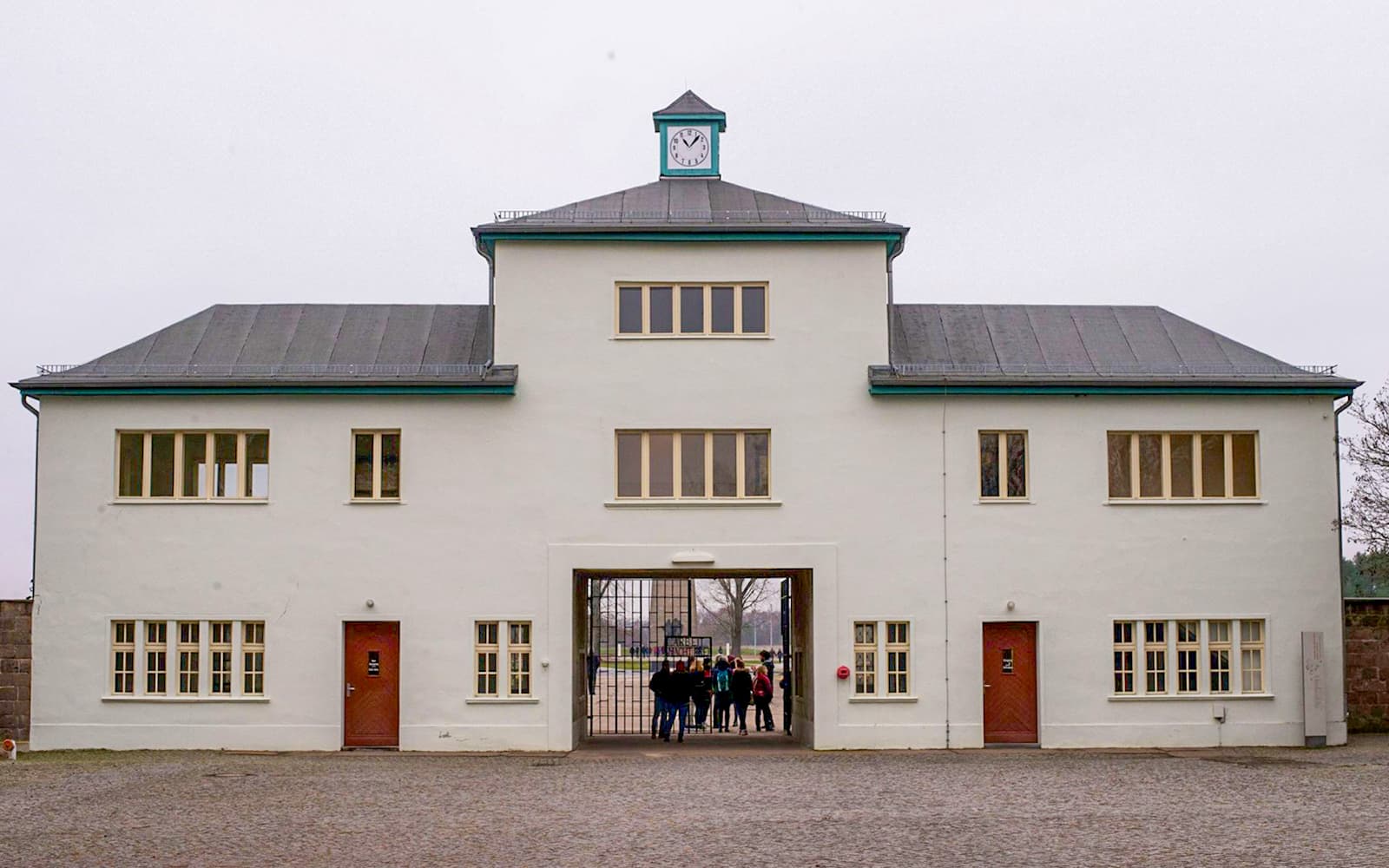 Sachsenhausen Concentration Camp Memorial Private Guided Tour From Berlin