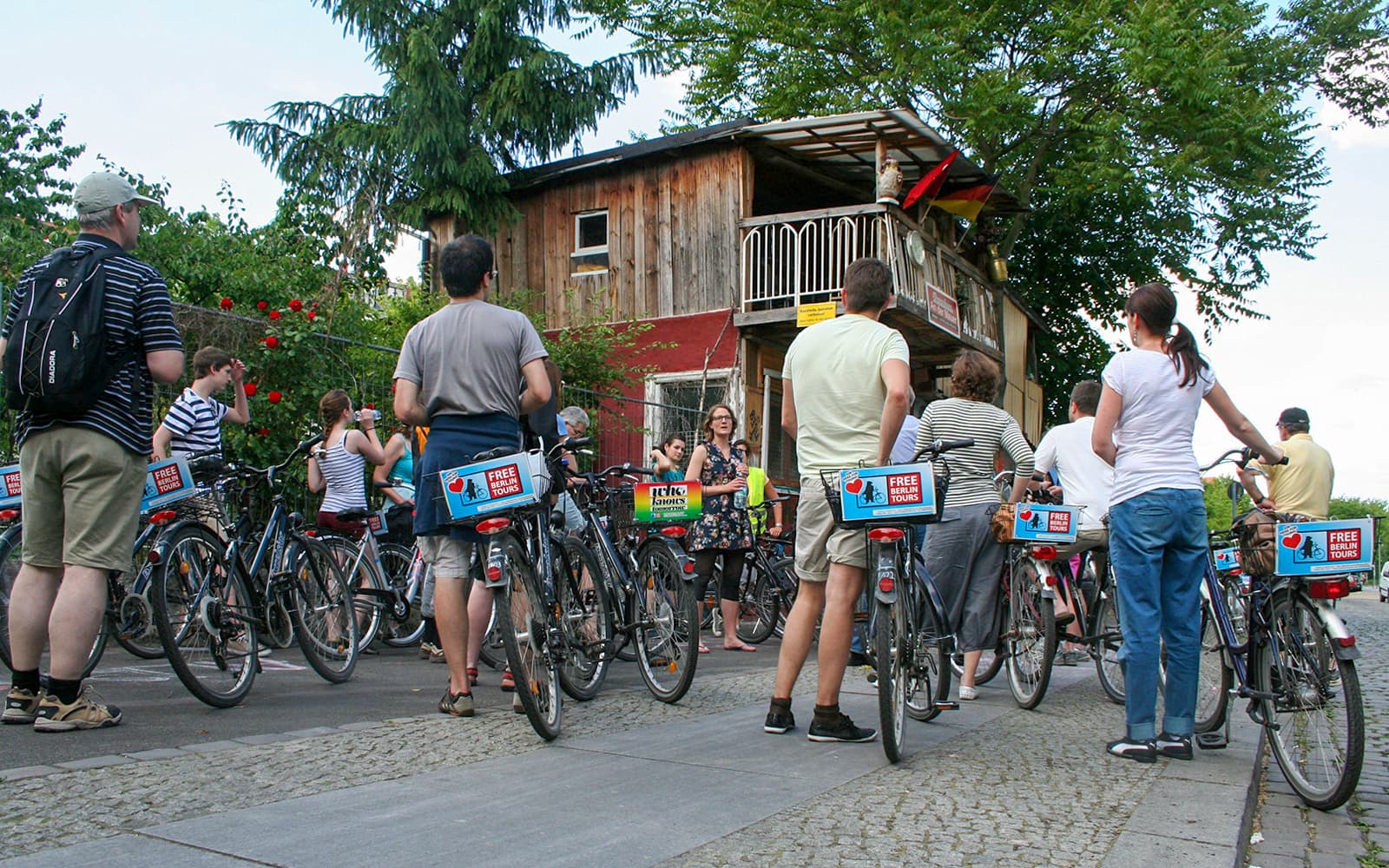 3-Hour Guided Bike Tour of Kreuzberg & Friedrichshain