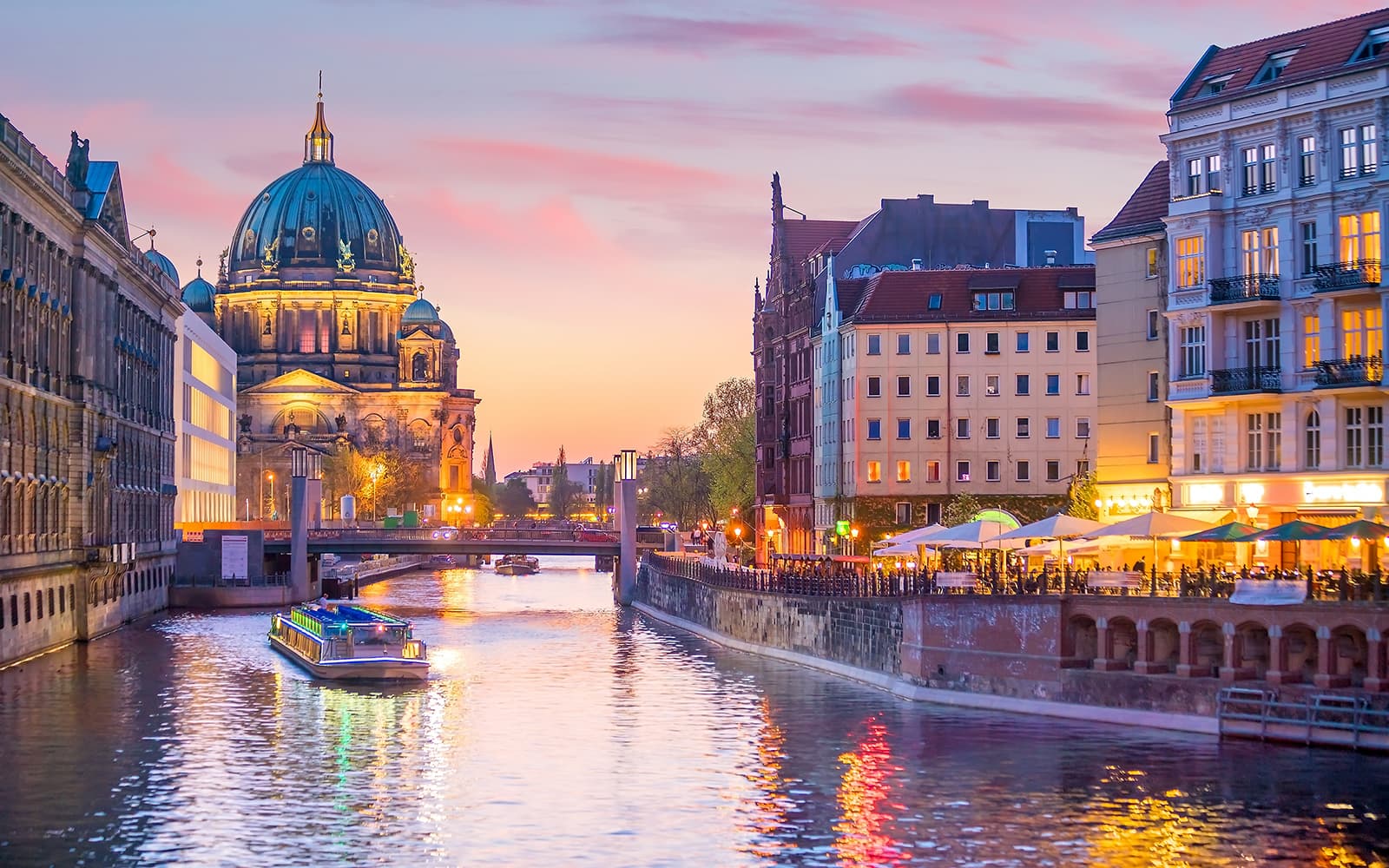 Berlin Evening Lights & Sunset Cruise
