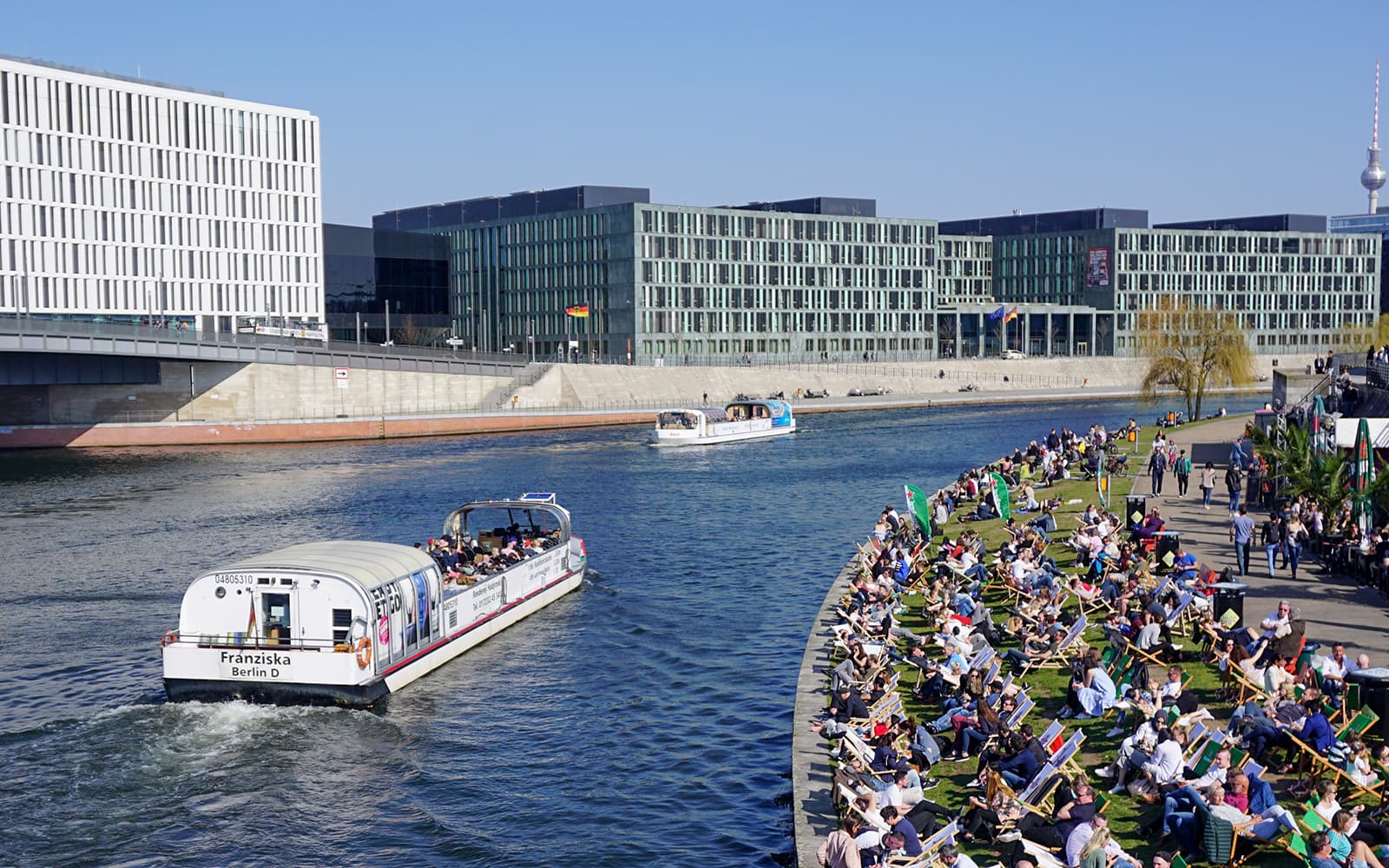 Berlin Cruise with Guide in English & German tickets in Berlin - Highlights | TickYourList