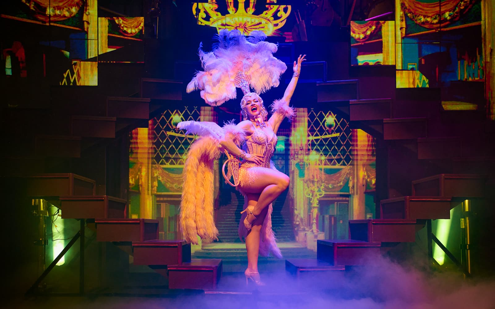 A Tribute to JOSEPHINE – The Queen of Entertainment Tickets: Evening Show in Berlin - Features | TickYourList