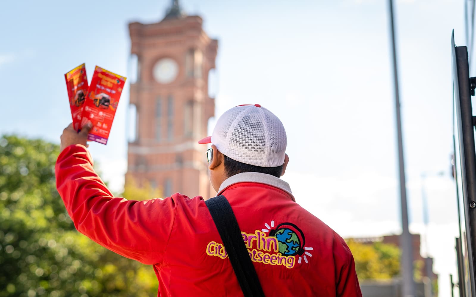 Combo (Save 5%): Illuseum Berlin Tickets + Berlin Hop-On Hop-Off Bus Tour in Berlin - Features | TickYourList
