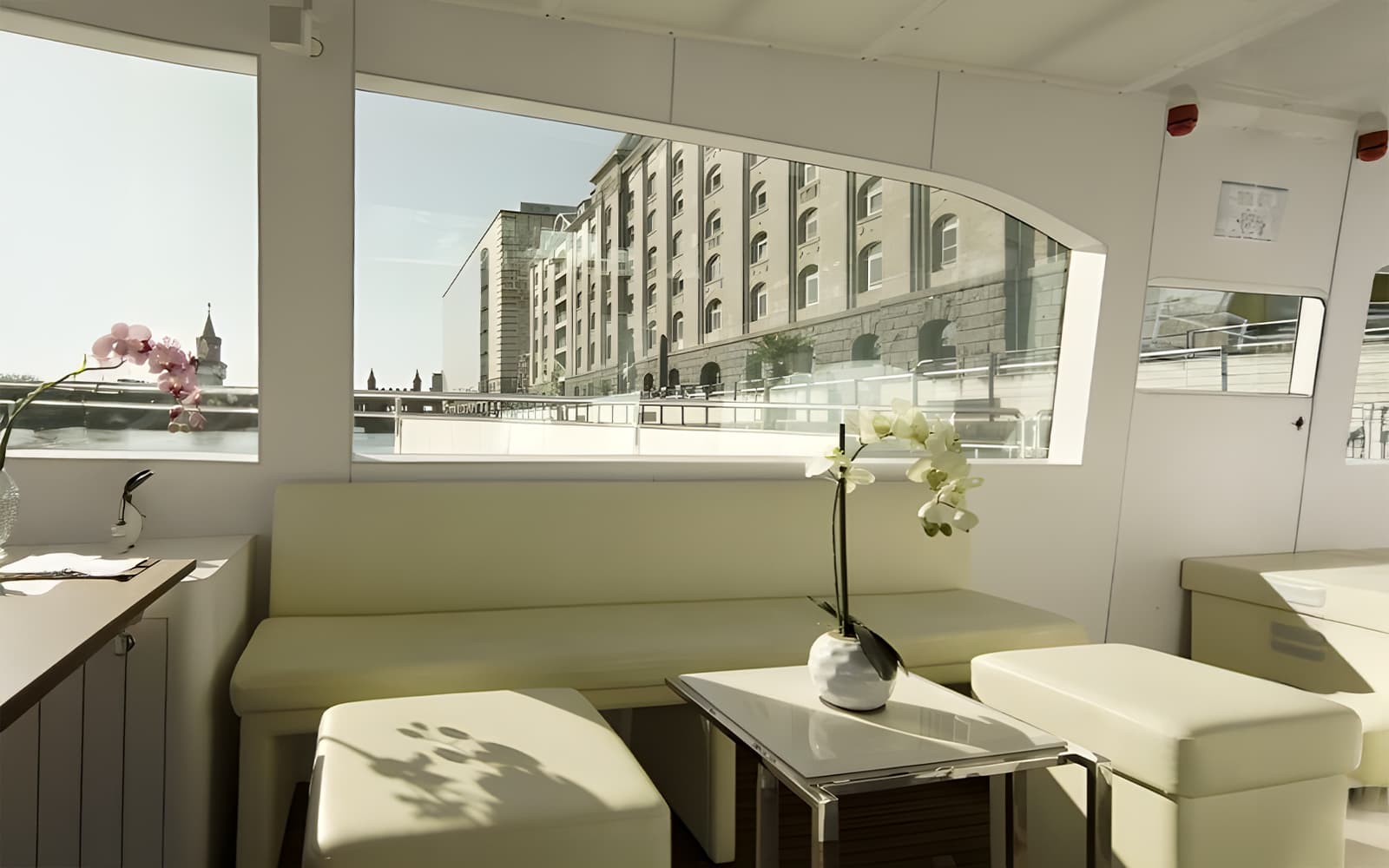 2.5-Hour Berlin City Highlights Sightseeing Cruise tickets in Berlin - Features | TickYourList