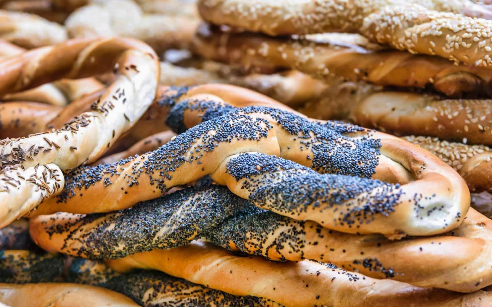 Unhealthy Food Tour of Bucharest with Breakfast/Brunch