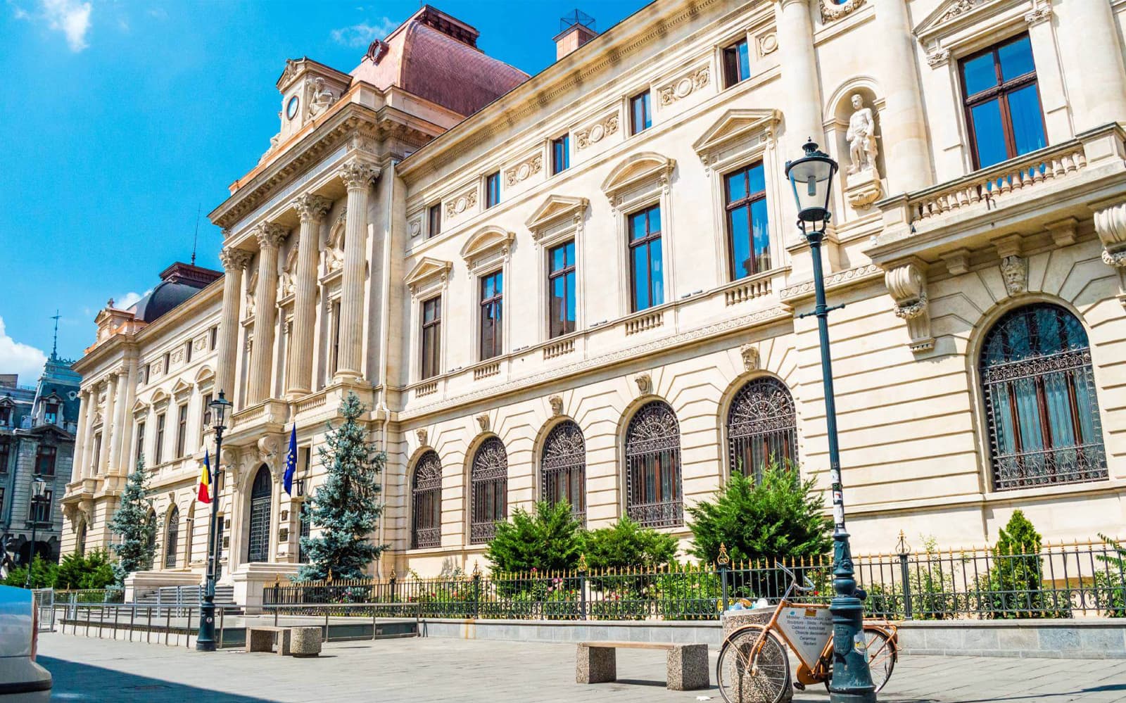 Unhealthy Food Tour of Bucharest with Breakfast/Brunch tickets in Bucharest - Features | TickYourList