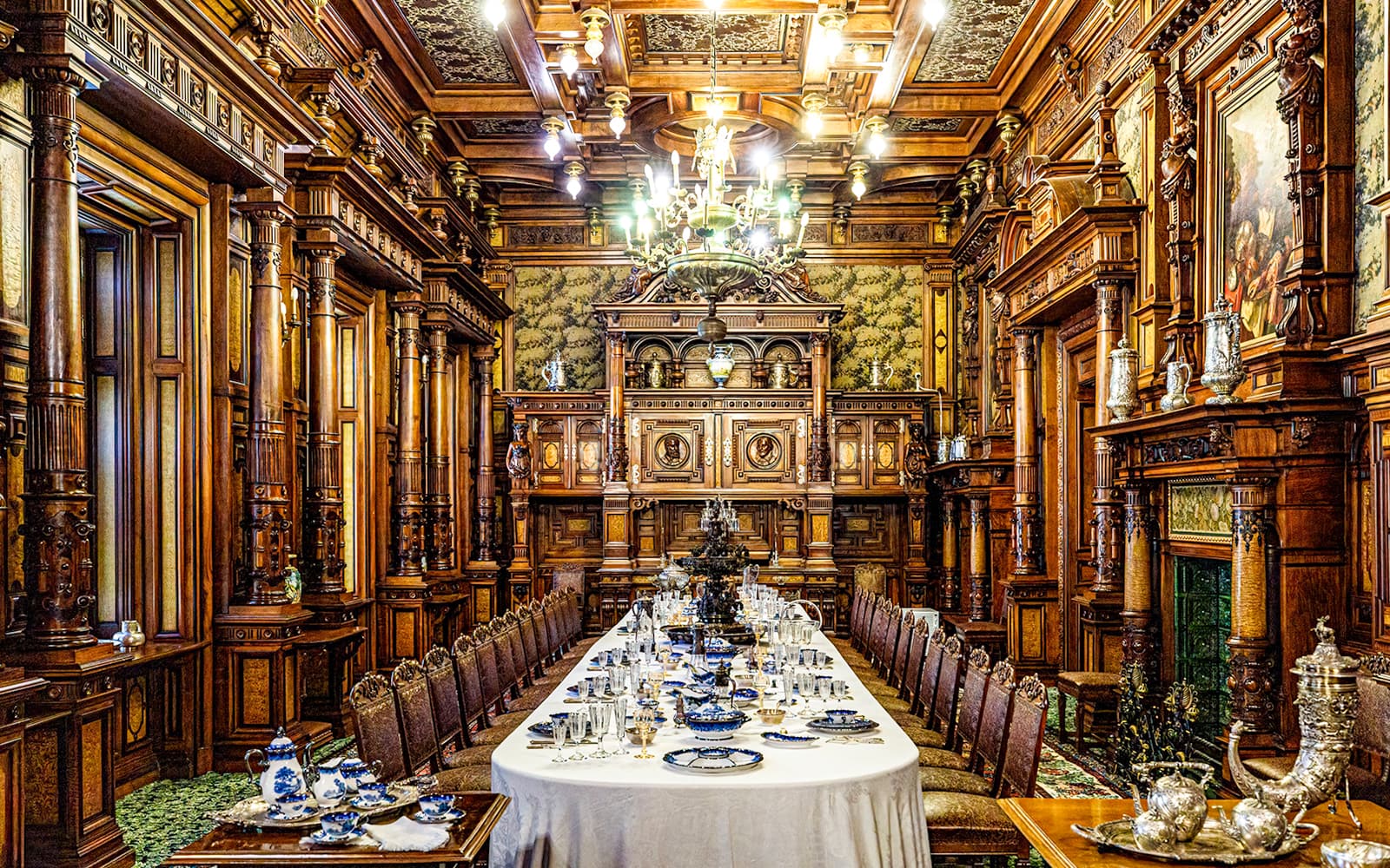 From Bucharest: Bran Castle, Peles Castle & Brasov Full-Day Guided Tour with Castles Audio Guide tickets in Bucharest - Activities | TickYourList