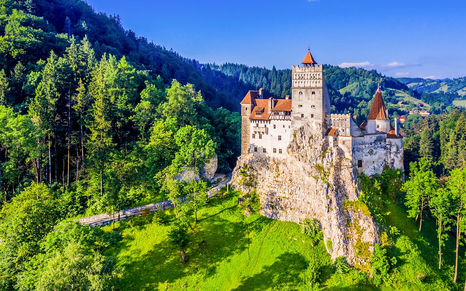 From Bucharest: Bran Castle, Peles Castle & Brasov Full-Day Guided Tour with Castles Audio Guide tickets in Bucharest - Features | TickYourList